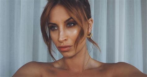 Pregnant Ferne McCann flashes baby boobs in low